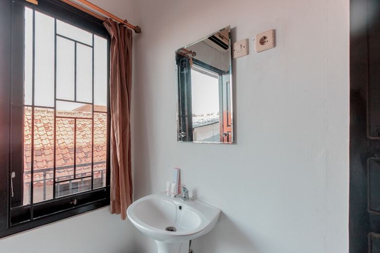 Hotel Oyo 442 Koen Hanare