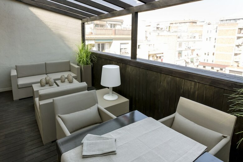 Apartamentos Minerva - �tico Con Terraza Para 4 Personas