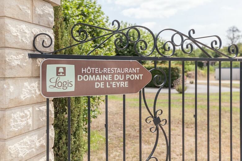 Hotel Domaine Du Pont De L'eyre