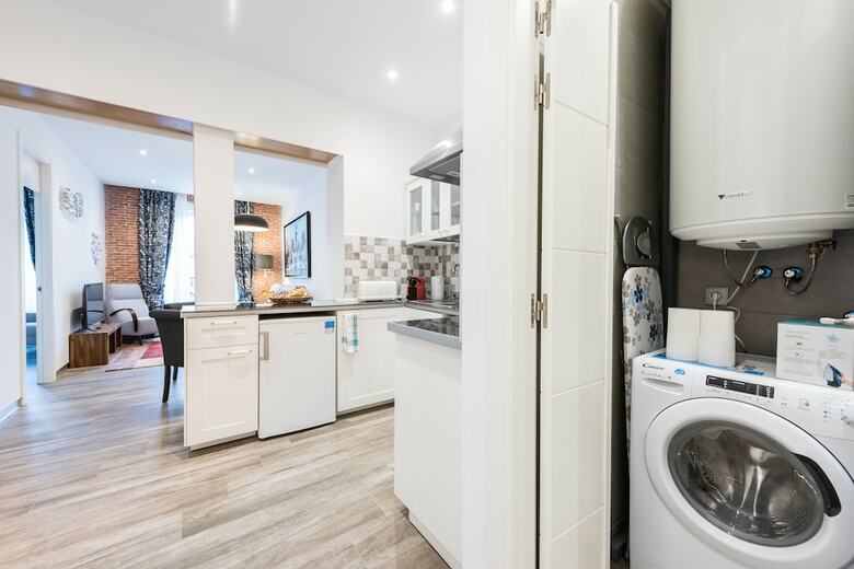 Apartamentos Puerta Del Sol City Centeriv