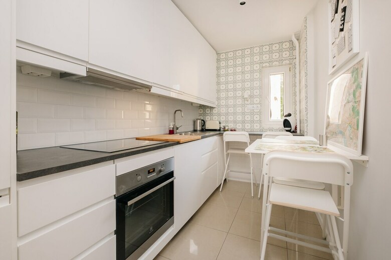 Srodmiescie Apartment By The River