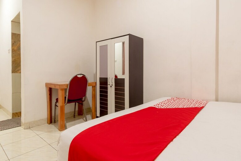 Hostal Oyo 1243 9-haan Homestay