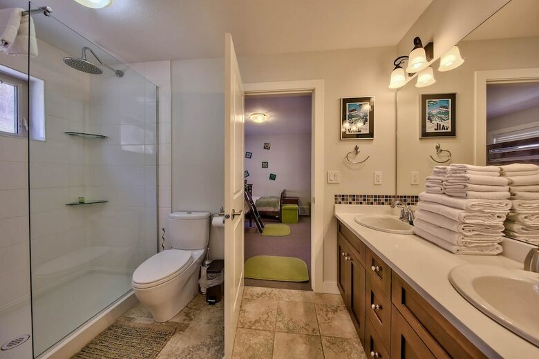 Peaks Retreat + Suite By Bear Country