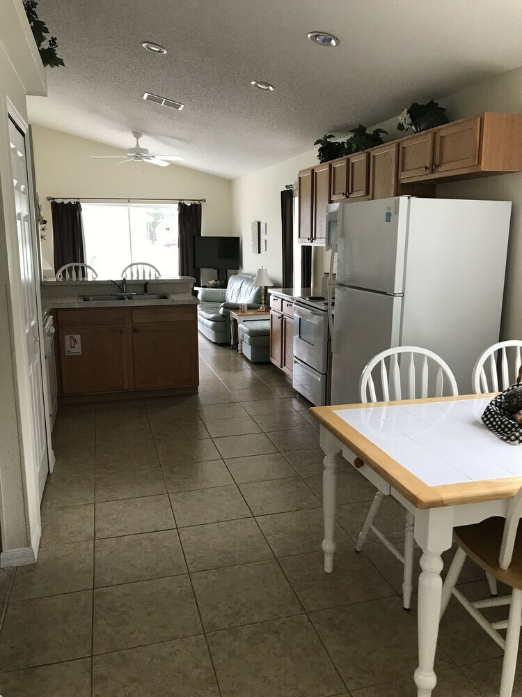 4 Bedroom Pool Home