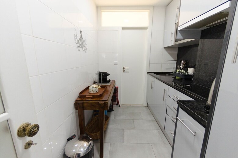 Lovely Apartment In Typical Lisbon
