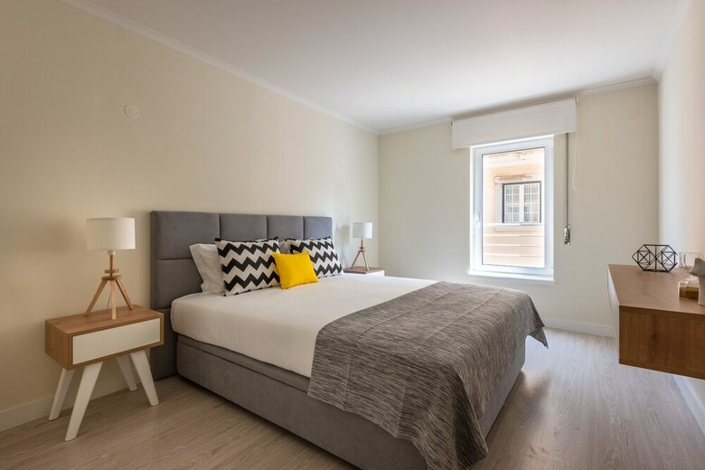Apartamentos Classic Modern With A Splash Of Glam