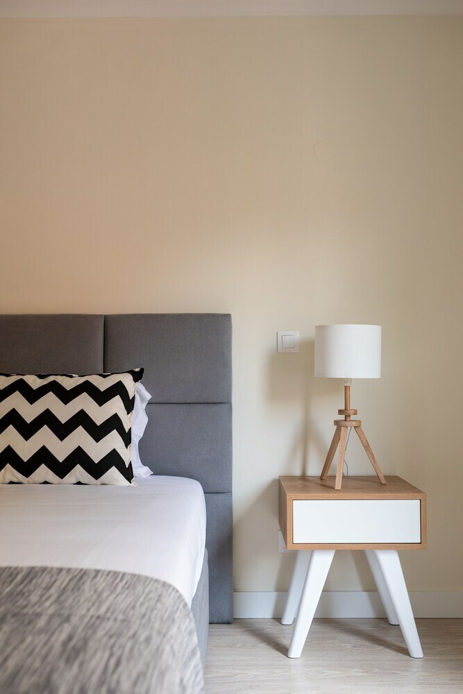 Apartamentos Classic Modern With A Splash Of Glam