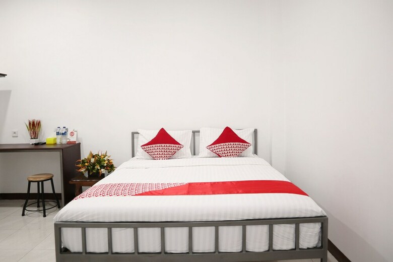 Hostal Oyo 1306 Cendrawasih Homestay
