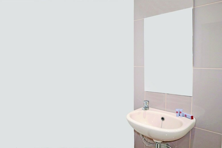 Hostal Oyo 1306 Cendrawasih Homestay