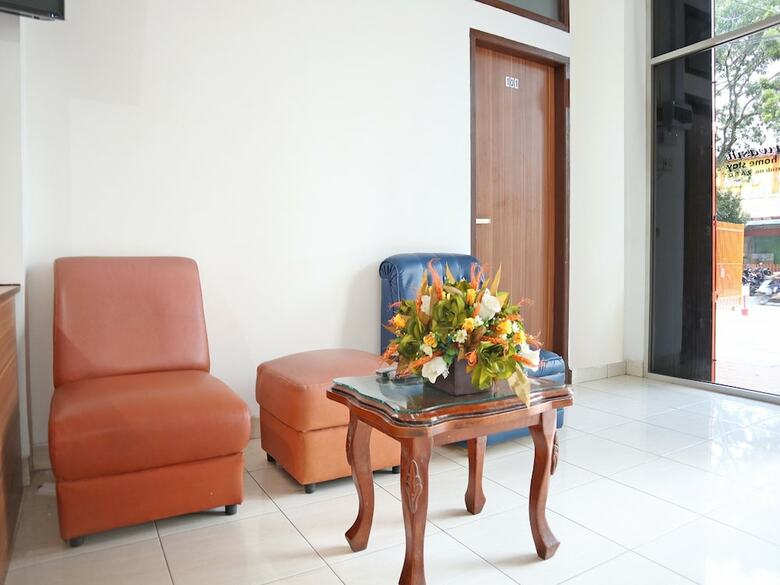 Hostal Oyo 1306 Cendrawasih Homestay