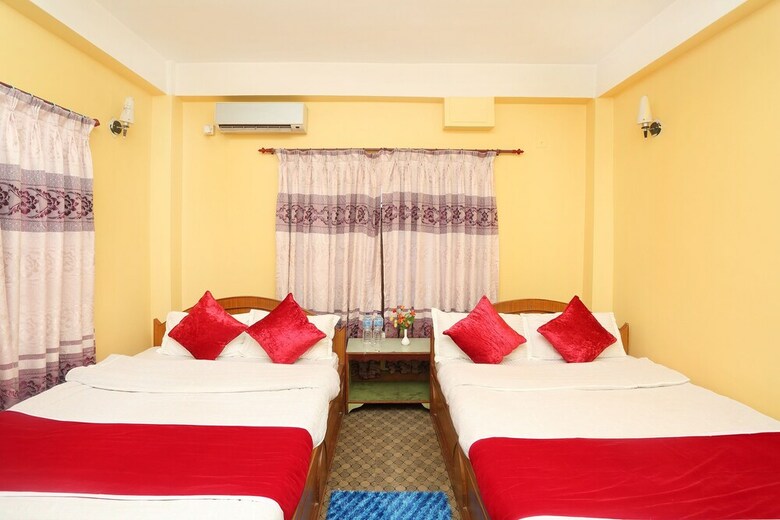 Spot On 554 New Laliguras Hotel