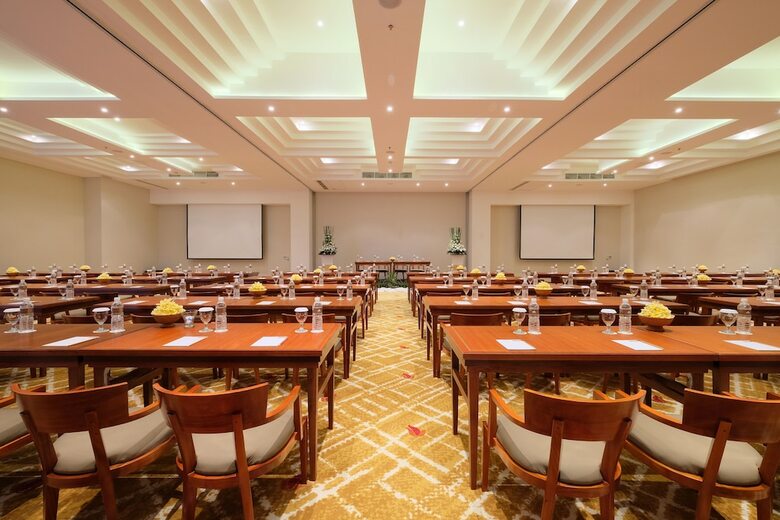 Hotel Royal Suites At The Bandha