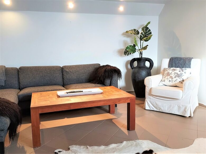 Hotel Vatnsholt - Guest House