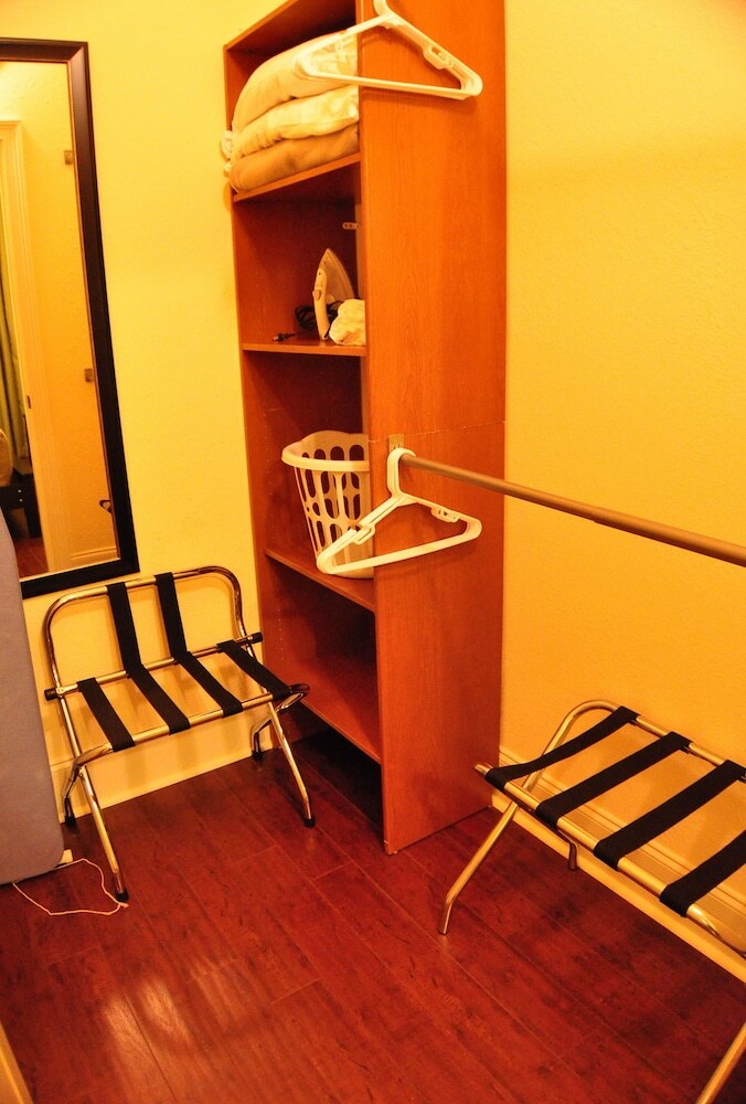 Hotel 30-a Suites