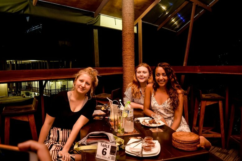 Hostal Sizzlers Hub