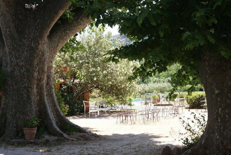 Hotel Chambres D'h�tes Le Bourguet
