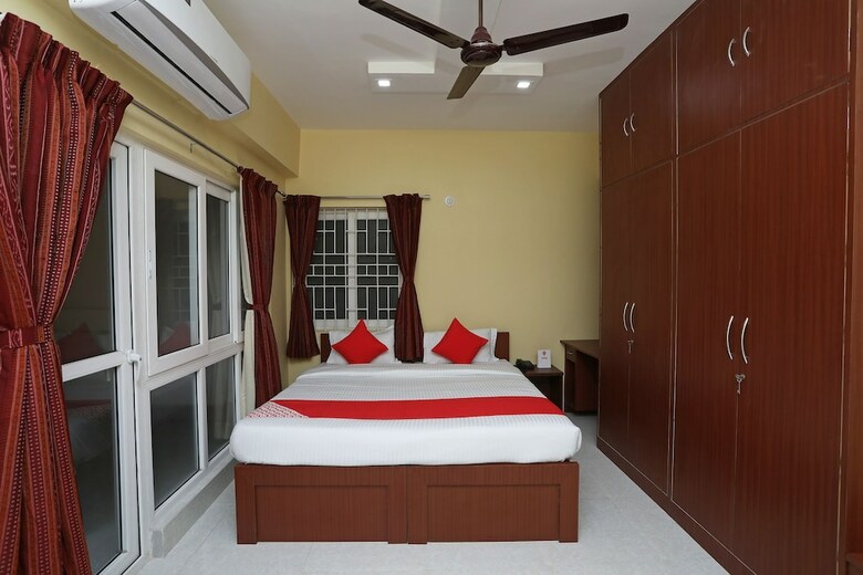 Hotel Oyo 17435 The Pinnacle Home Stay