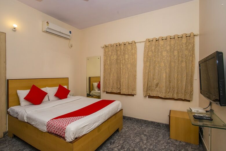 Hotel Oyo 24118 Slv Enterprises