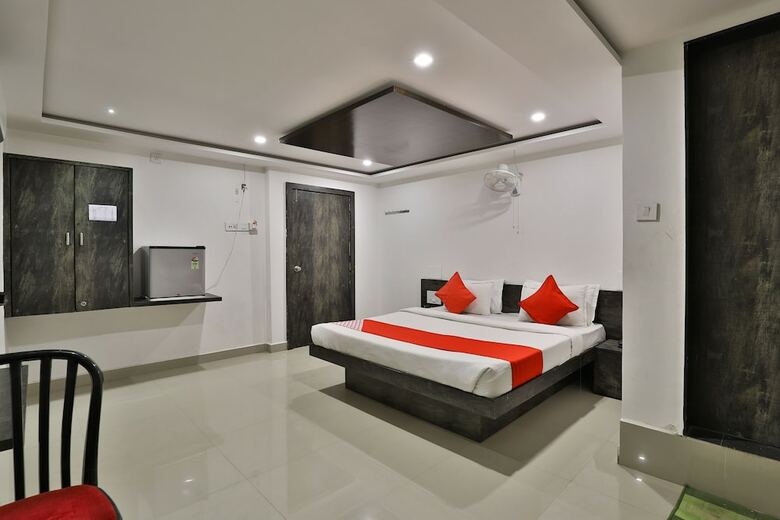 Hotel Oyo 36026 Comfort Inn Regency