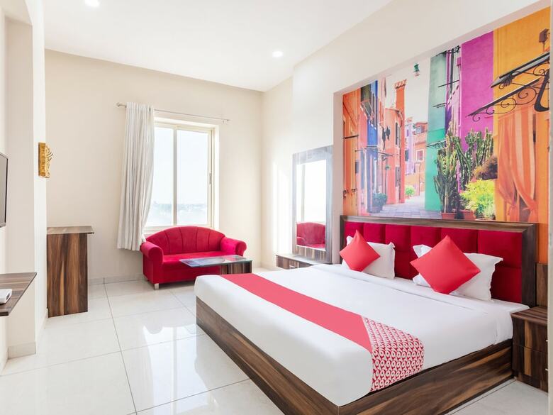 Hotel Oyo 40909 Shiv Palace