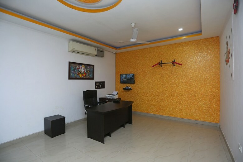 Hotel Oyo 14791 Homeystay Comfort