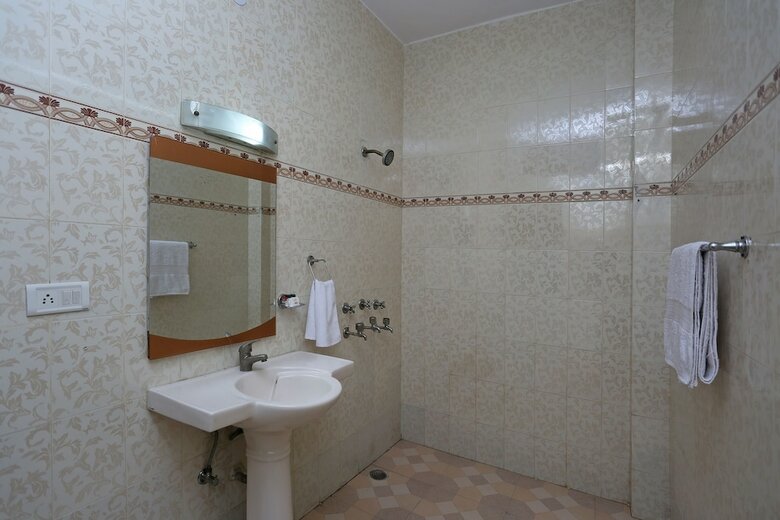 Hotel Oyo 14791 Homeystay Comfort