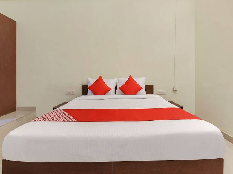 Hotel Oyo Flagship 23306 Shakun Palace