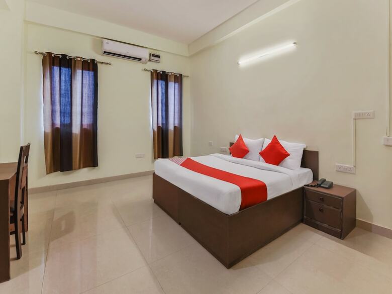 Hotel Oyo Flagship 23306 Shakun Palace