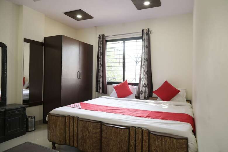 Hotel Oyo 28089 Uk Service Apartment