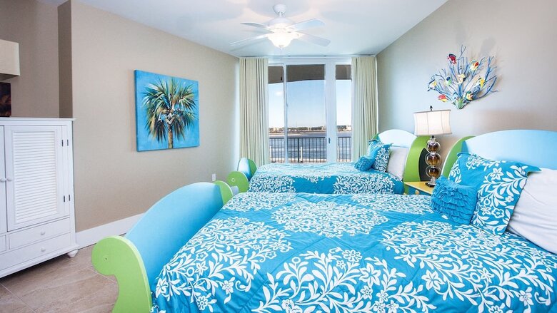 Spacious Condo With Wraparound Views Of Bay - Unit Crc0202