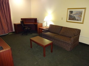 Hotel Quality Inn And Suites Airport