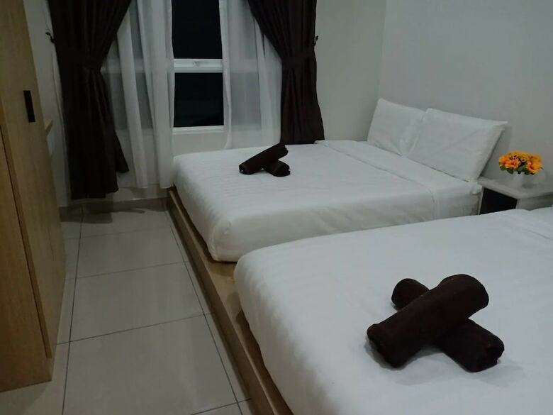 Hotel Bleisure Parkland Homestay