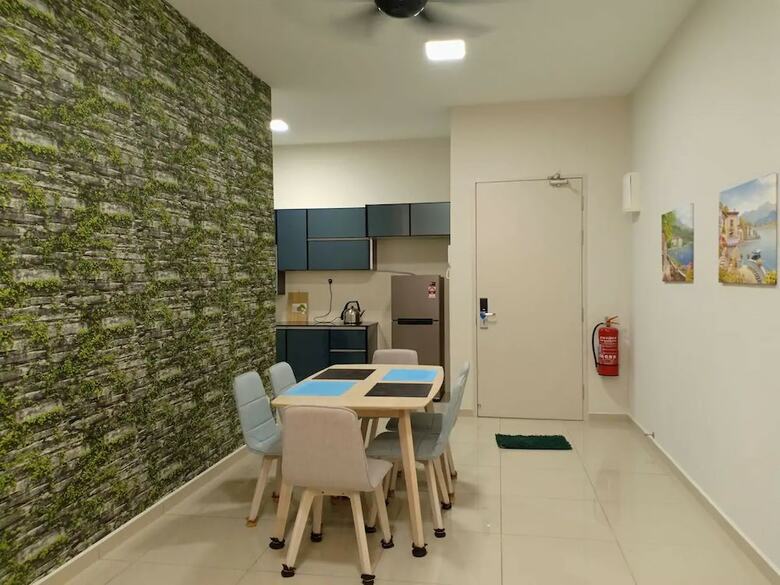 Hotel Bleisure Parkland Homestay