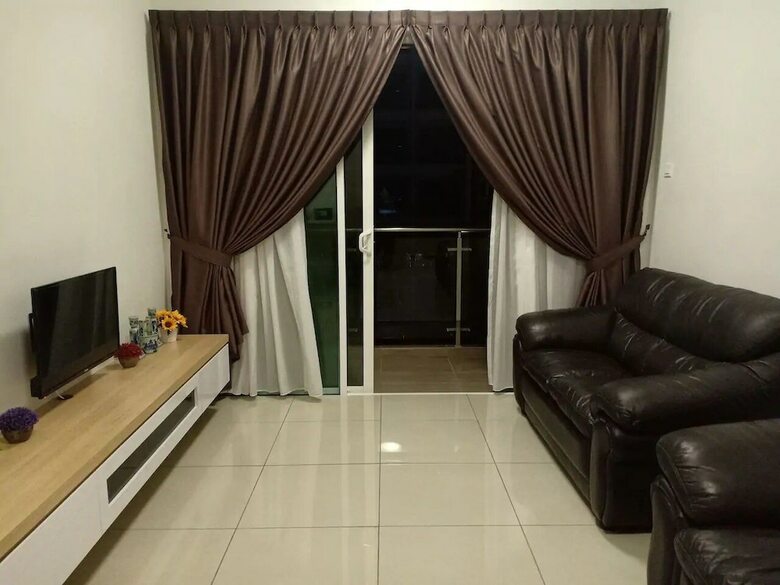 Hotel Bleisure Parkland Homestay
