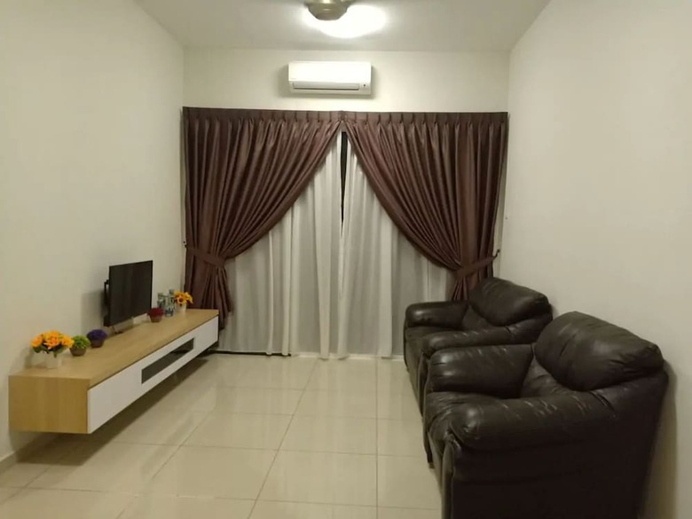 Hotel Bleisure Parkland Homestay