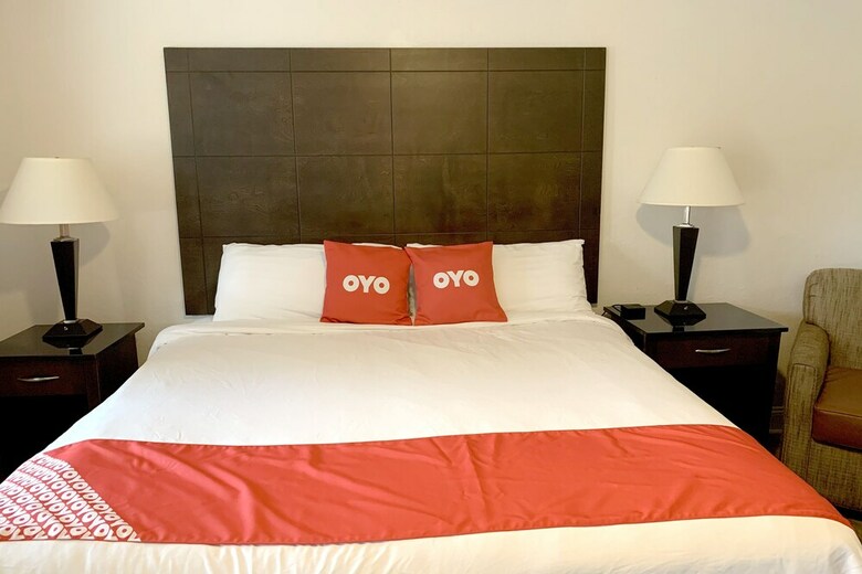 Posada Oyo Hotel Savannah Ga Hwy 17