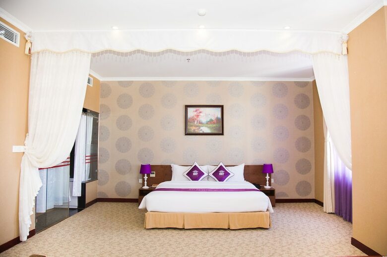 Hai Ba Trung Hotel