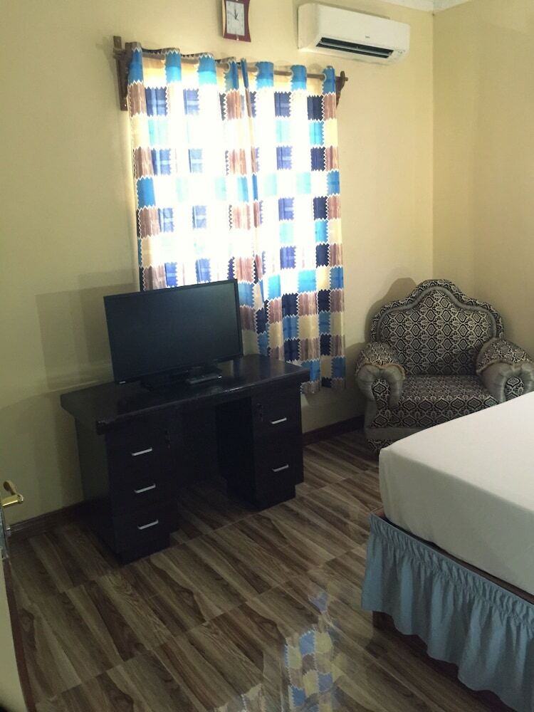 Bed & Breakfast Fakhwa Beach House