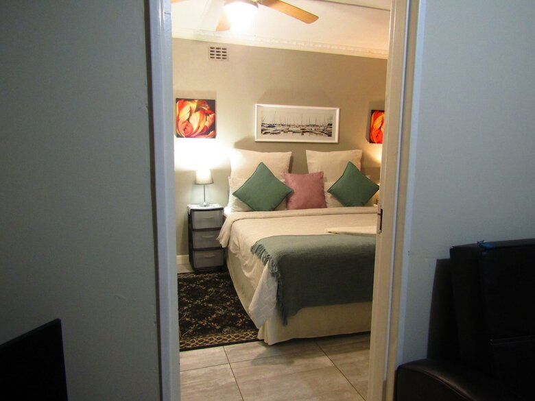 Yolonwabo Bed And Breakfast