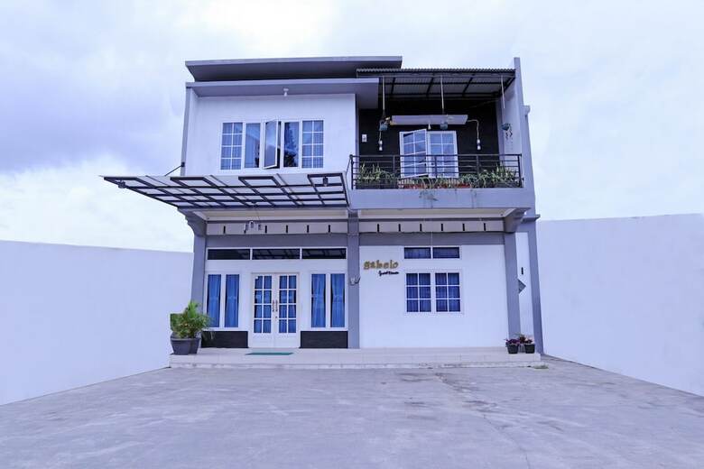 Oyo 1386 Hotel Grand Gabelo