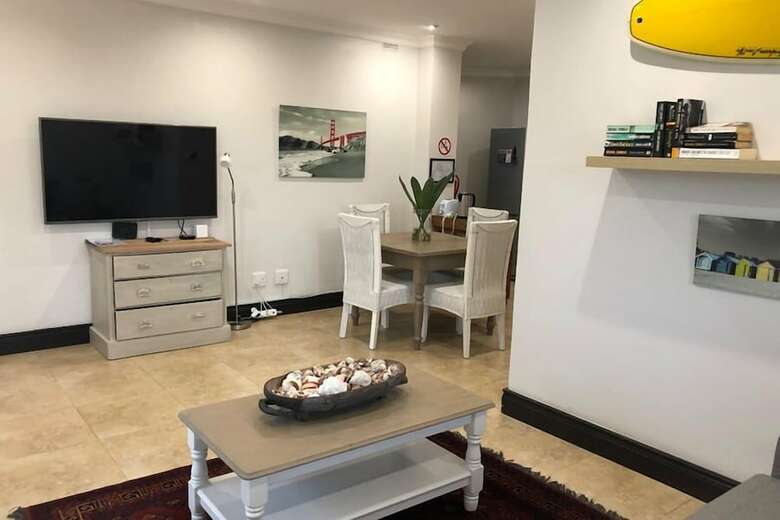 Hotel Dolphins Guest House Umhlanga