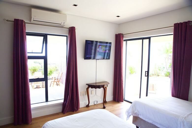 Oceana Villa Self Catering
