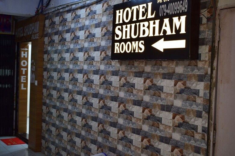 Hotel Shubham Palace By Sky Stays