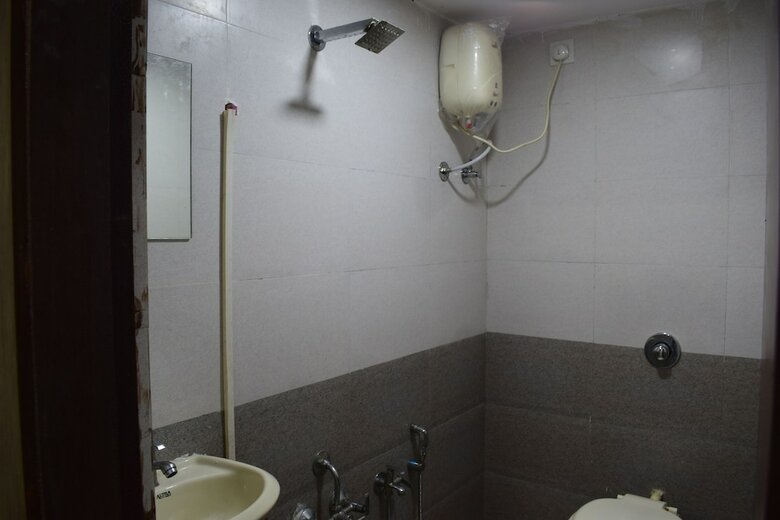 Hotel Shubham Palace By Sky Stays