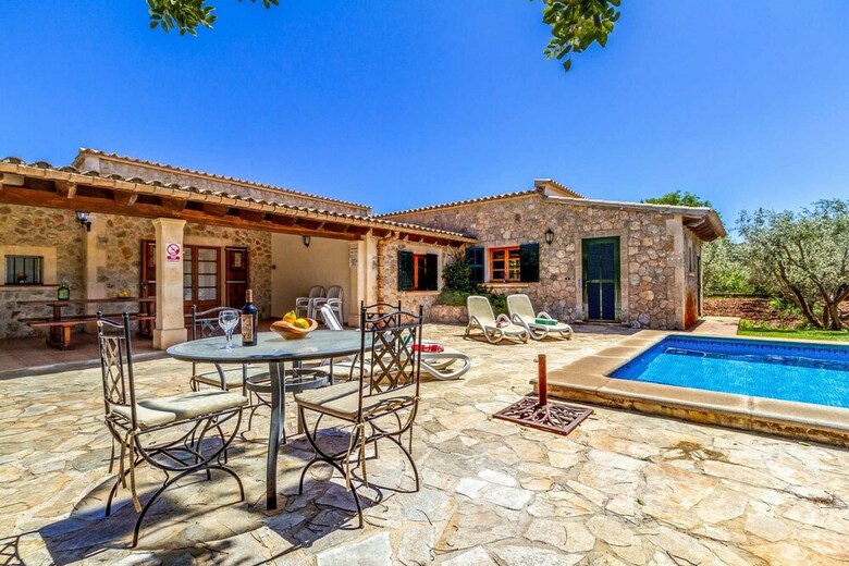 Villa Les Oliveras