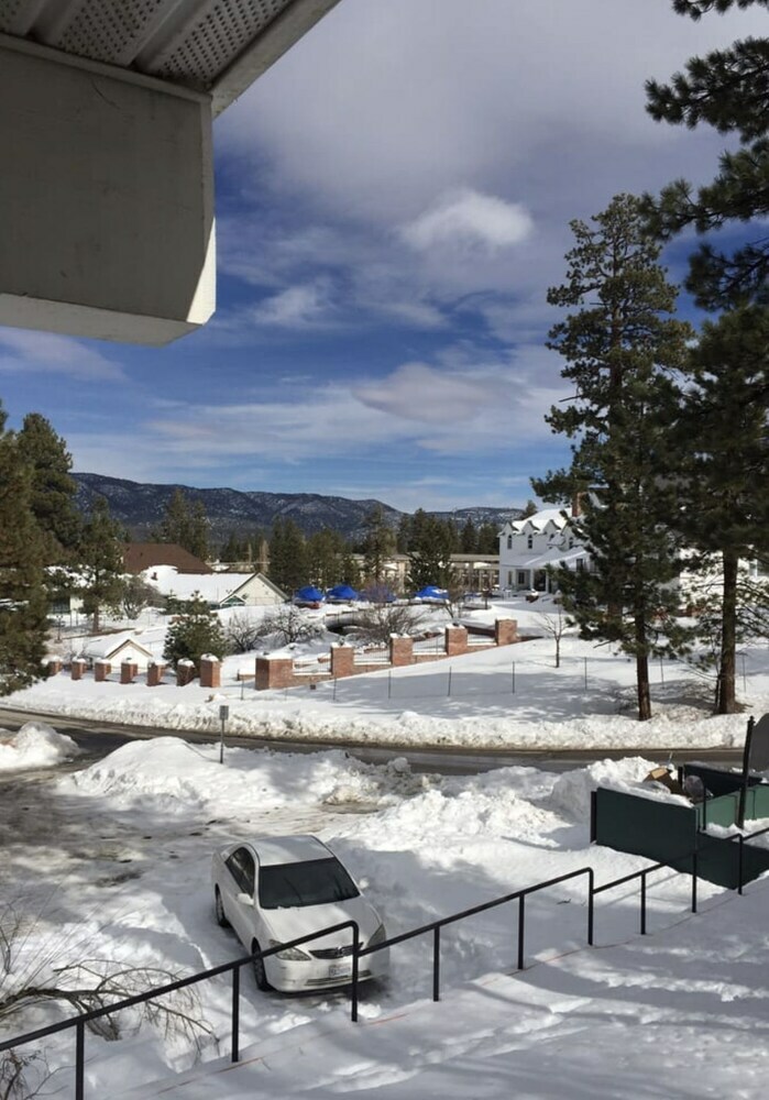 Cabins By Big Bear Lake