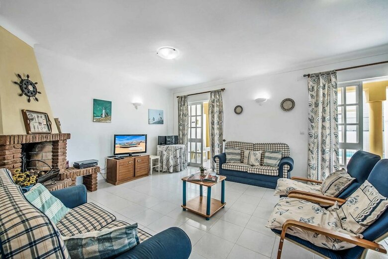 Villa Arines