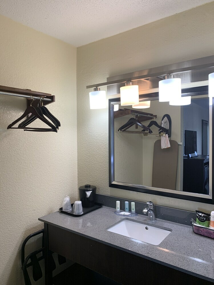 Hotel Quality Inn Airport South
