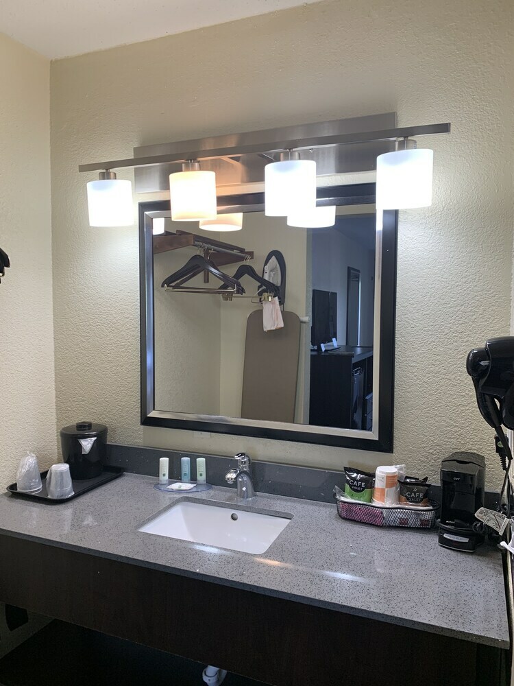 Hotel Quality Inn Airport South