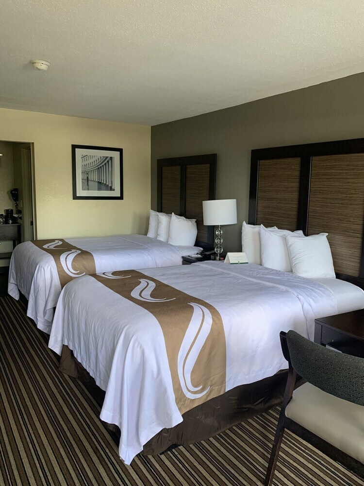 Hotel Quality Inn Airport South